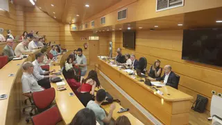 Armesto, exrector de la UDC, dona un inmueble para financiar un premio
