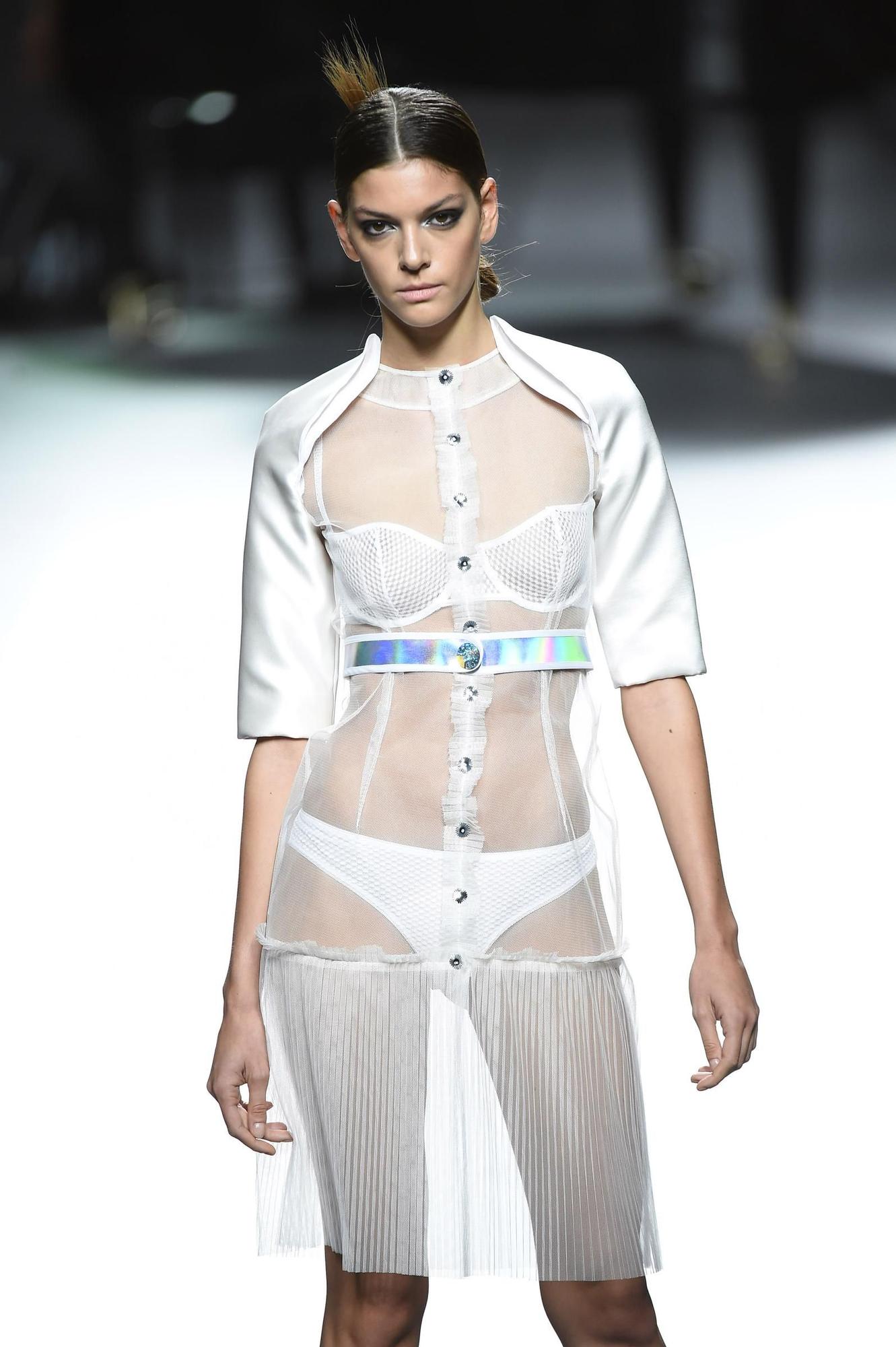 MBFWM: Ion Fiz Primavera/Verano 2016, transparencias