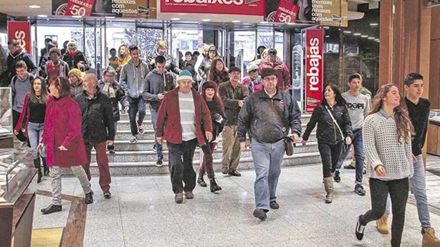 El debate sobre la regulación de las rebajas se ha reabierto en Balears.