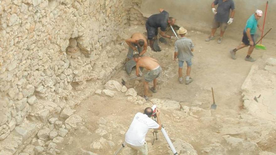 Diez empresas optan a la nueva fase para rehabilitar el castillo de Orpesa