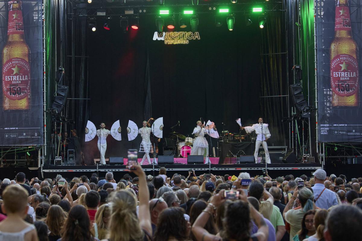 Les imatges del concert de Locomia al Festival Acústica