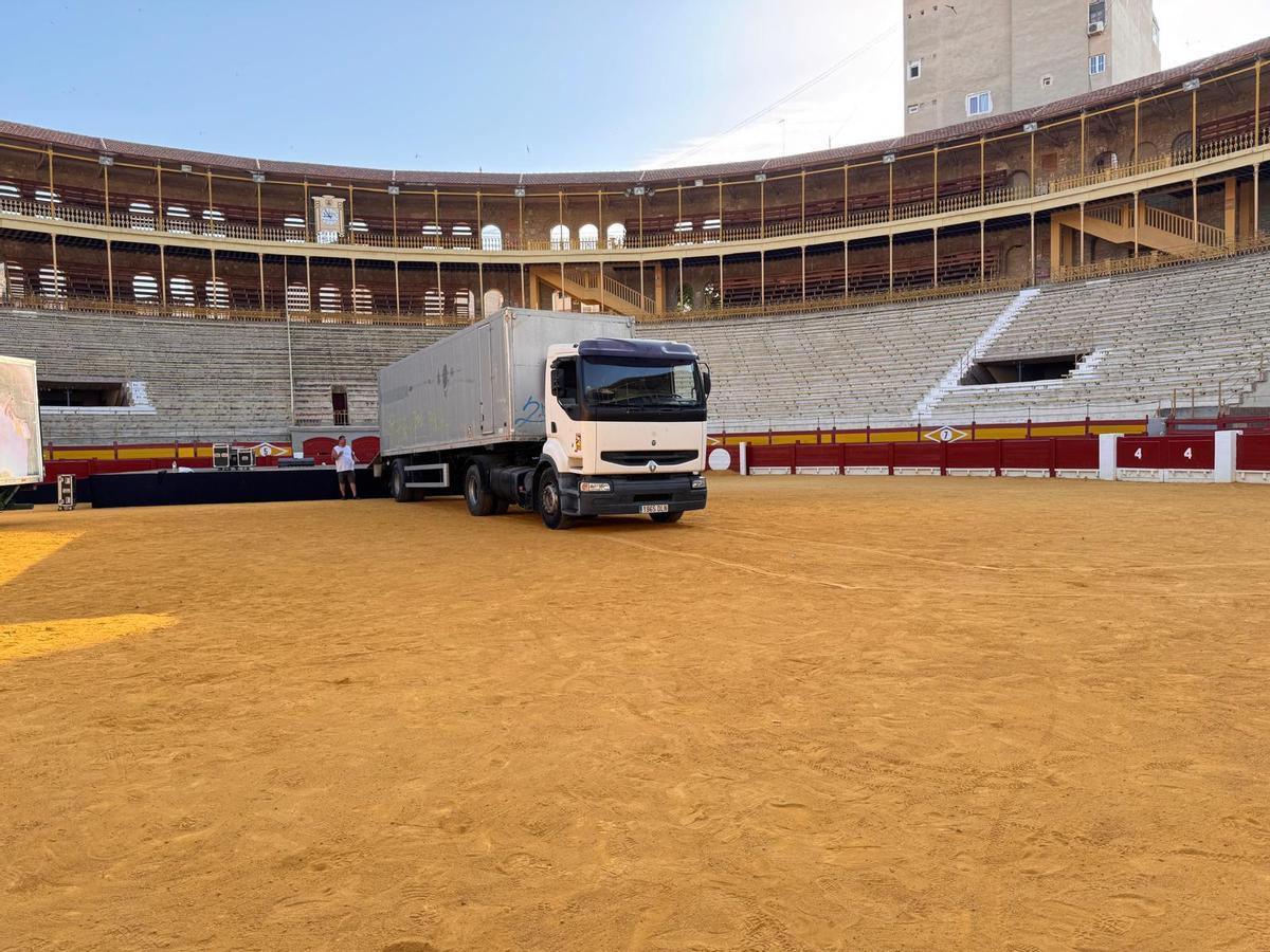 La Plaza de Toros ya está lista para recibir a los artistas