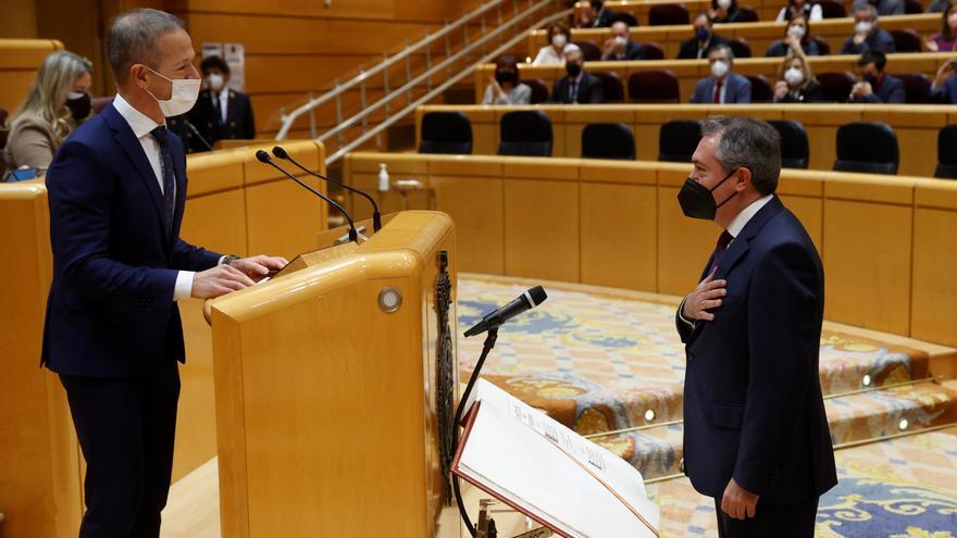 Juan Espadas toma posesión de su cargo como senador