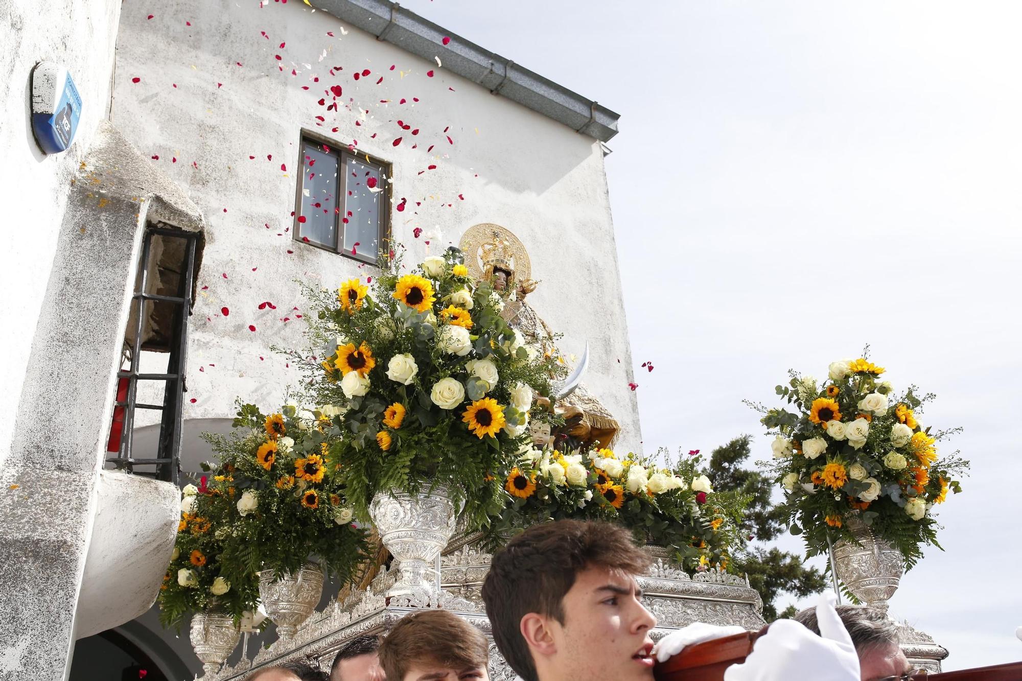 Las imágenes de la salida de la Procesión de Bajada de la Virgen de la Montaña