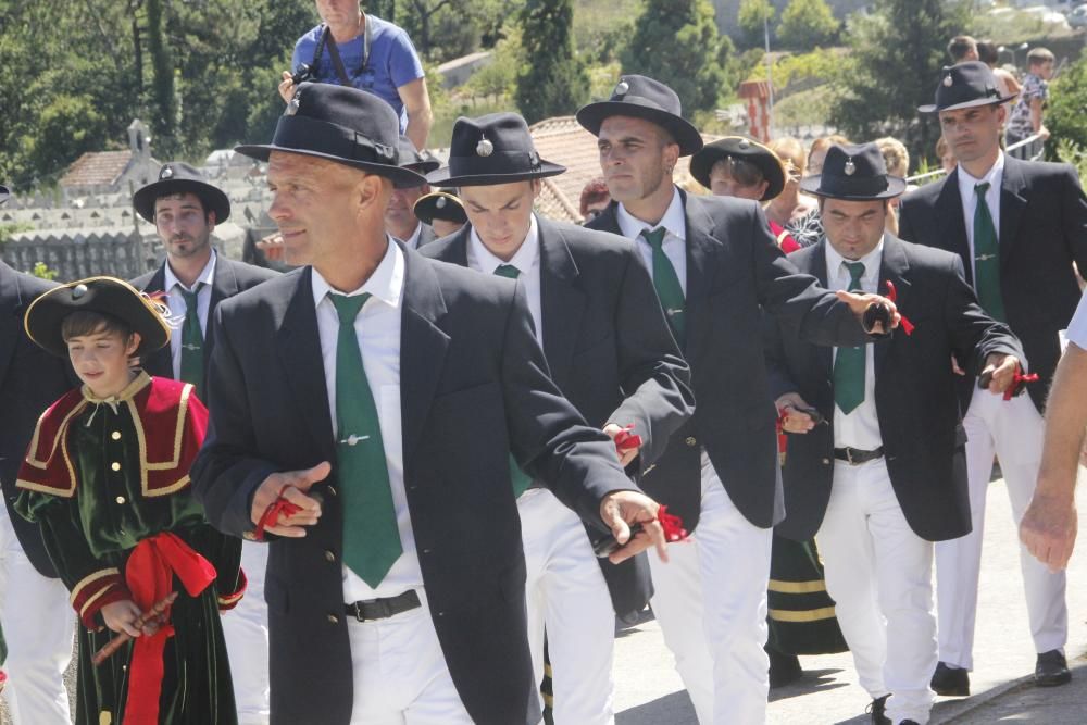 O Hío baila para rendir culto a San Roque