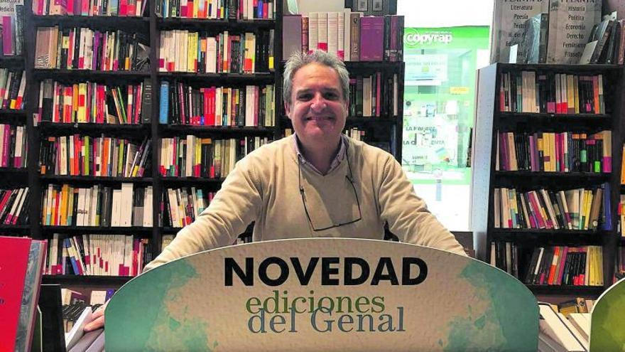 Jesús Otaola, responsable de Ediciones del Genal y de la librería Proteo.