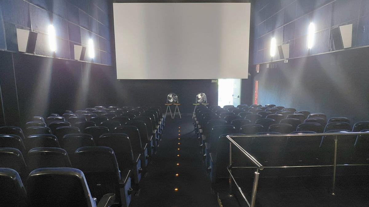 Sala de cine de la Filmoteca de Extremadura en Badajoz.