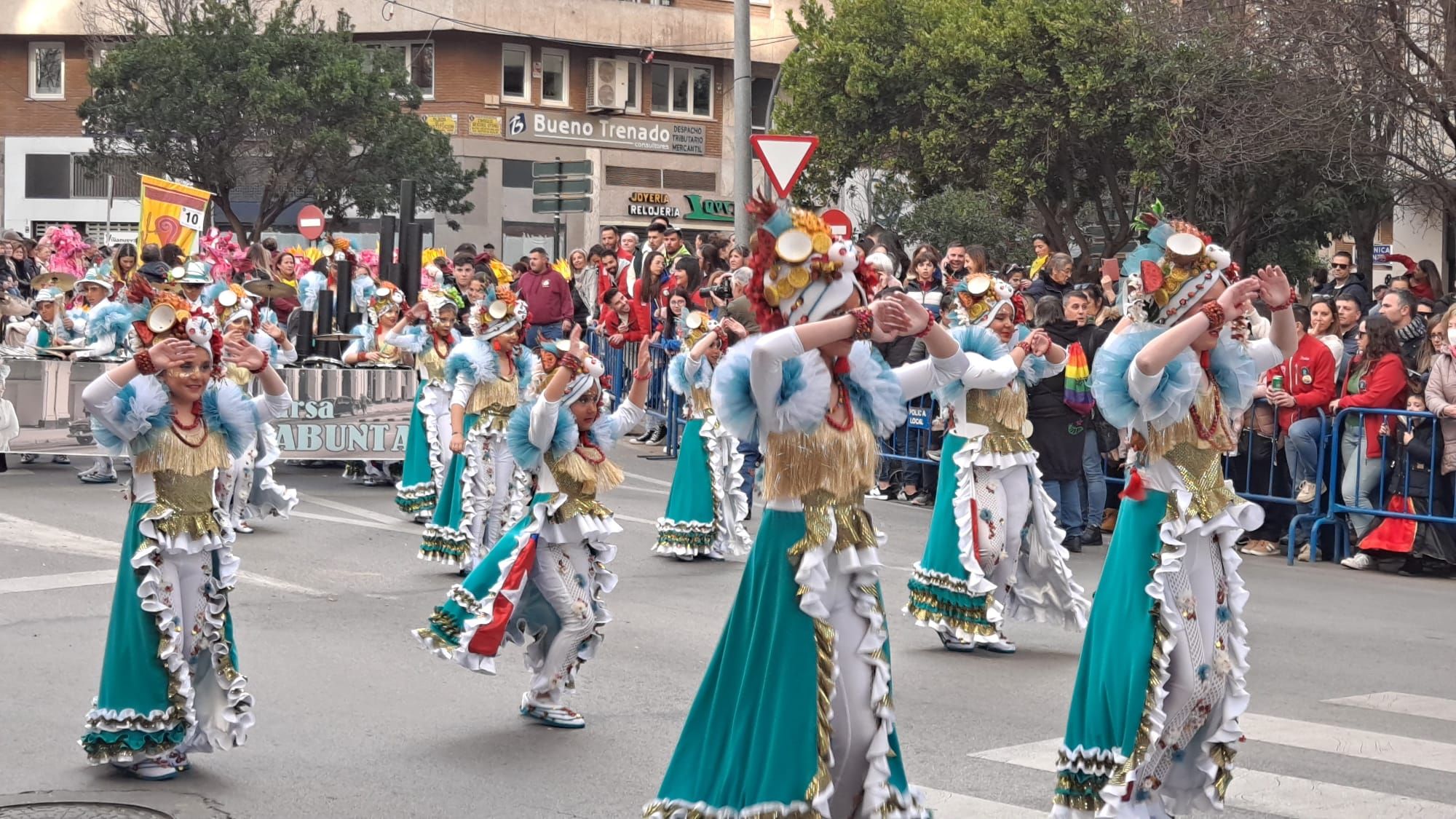 GALERÍA | El desfile infantil del Carnaval de Badajoz, en imágenes