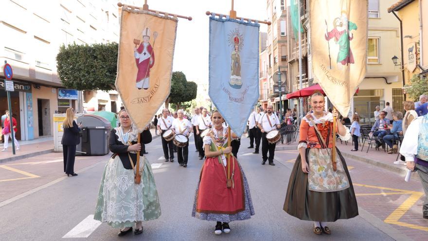 Así ha sido el esperado Pregonet que ha inundado de color las calles de Castelló