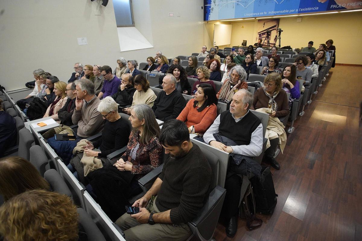 El públic present al debat.