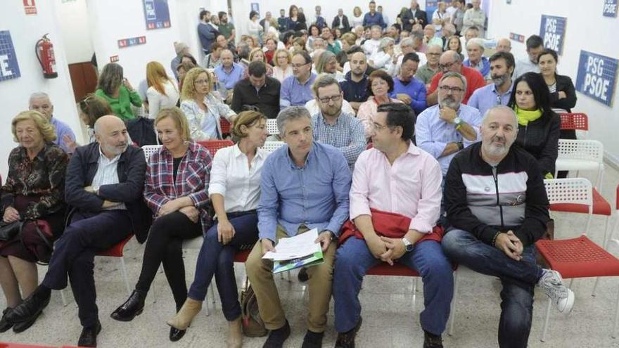 Imagen de la asamblea local de los socialistas celebrada ayer.