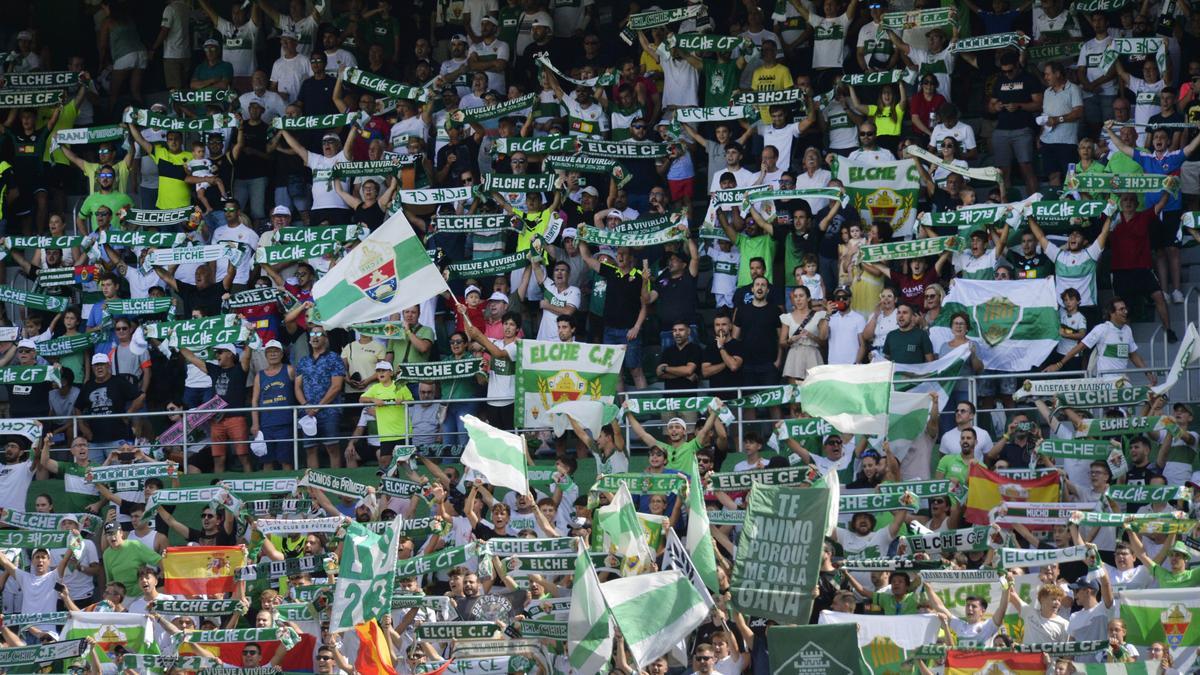 Aficionados del Elche, durante el partido del pasado domingo frente al Athletic Club de Bilbao