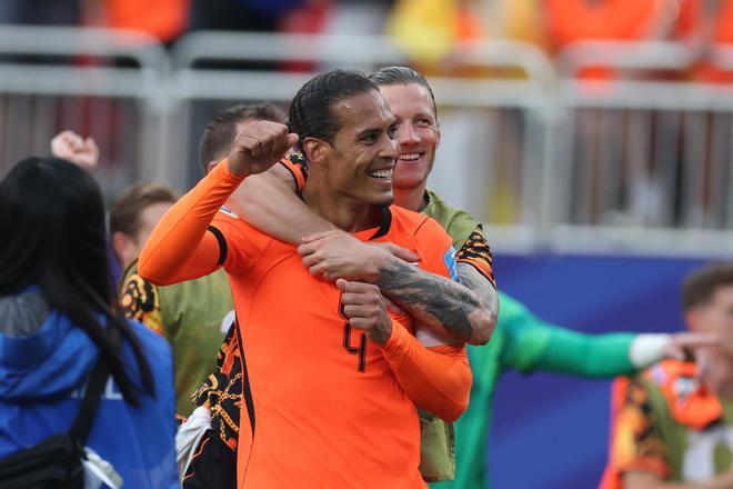Los Países Bajos de Koeman y De Jong vence a Túnez y se cita con Marruecos en dieciseisavos