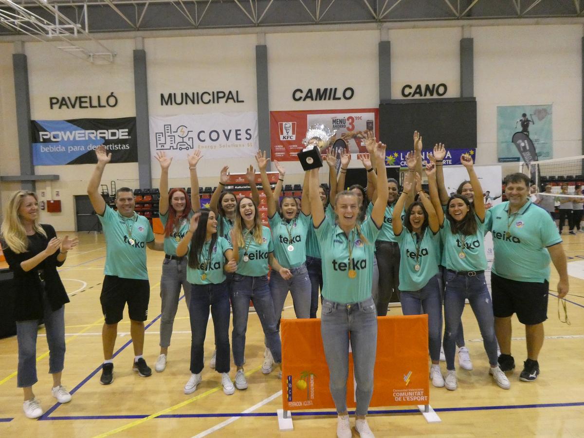 El Aptur CV Benidorm venció por 3-0 al Universitat d’Alacant en la final femenina