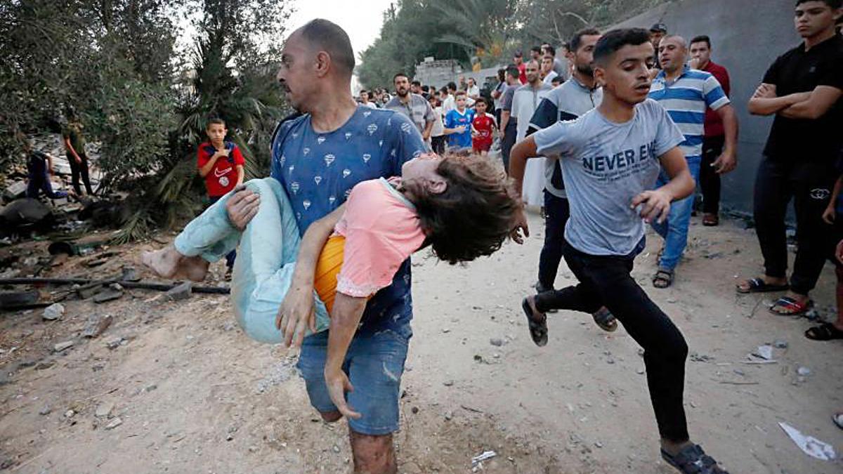 Expira el nou termini donat per Israel per evacuar el nord de Gaza, mentre augmenta la tensió a la frontera amb el Líban