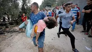 Gaza resiste entre la agonía y el éxodo mientras Blinken anuncia la reapertura del cruce con Egipto