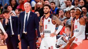 El Baskonia se la jugará en casa, con Howard pero pierde a Moneke