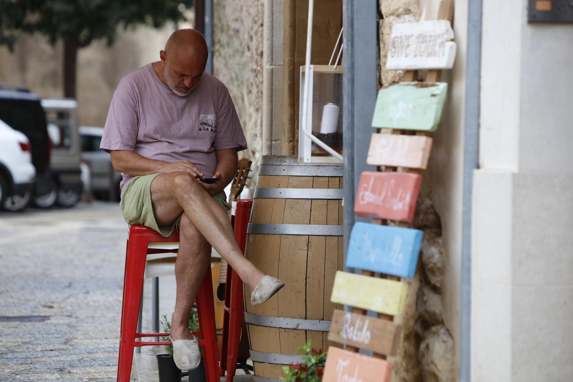 Auch bei Regen auf Mallorca einen Besuch wert: Pollença ist Mitte September voller Leben