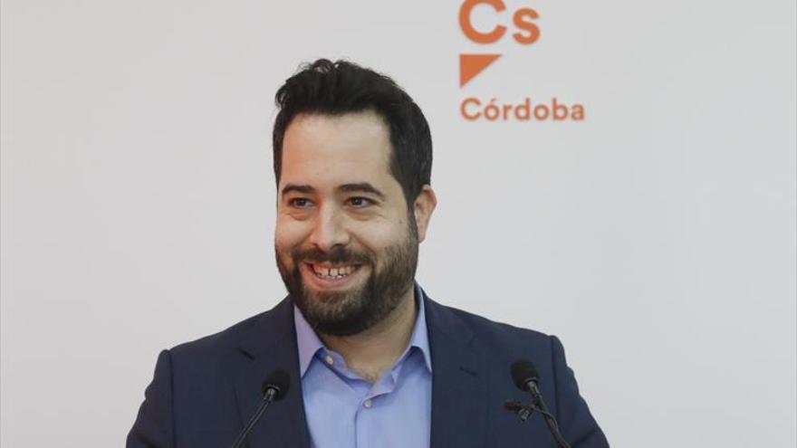 Fran Carrillo: «En un mes hemos hecho más que el PSOE en años»
