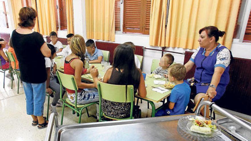 Colegios, institutos y empresas de comedores de Mallorca retiran el panga de sus menús
