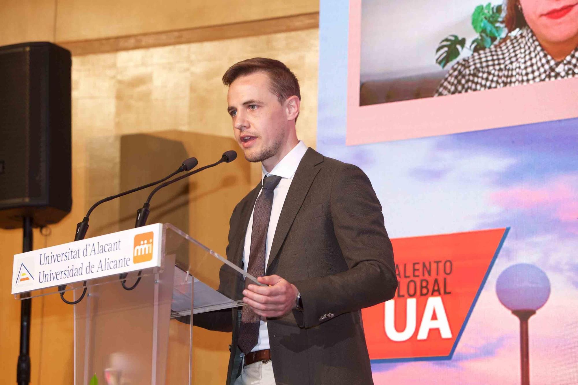IV edición de la gala "Alumni UA" 2025 en la Universidad de Alicante