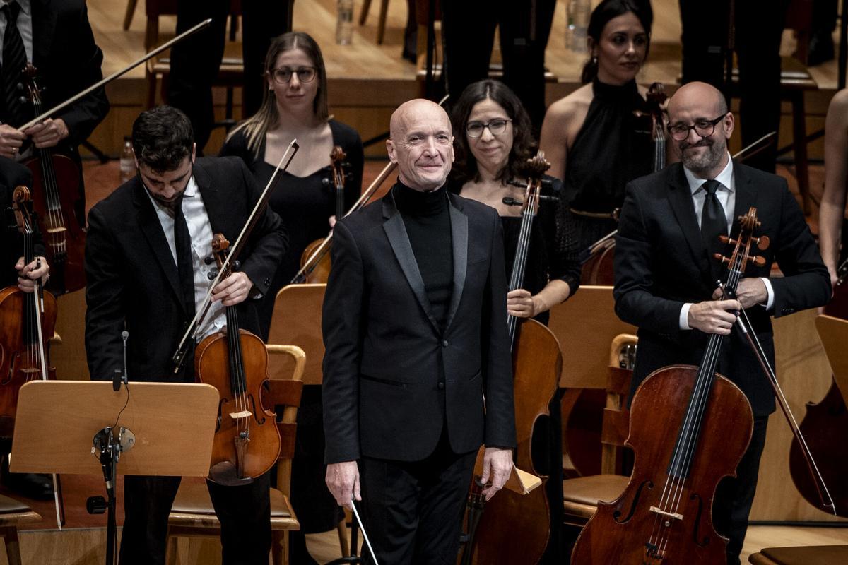 En imágenes |  El gran concierto de Año Nuevo colma de emoción una sala Mozart a rebosar El gran concierto de Año Nuevo colma de emoción una sala Mozart a rebosar