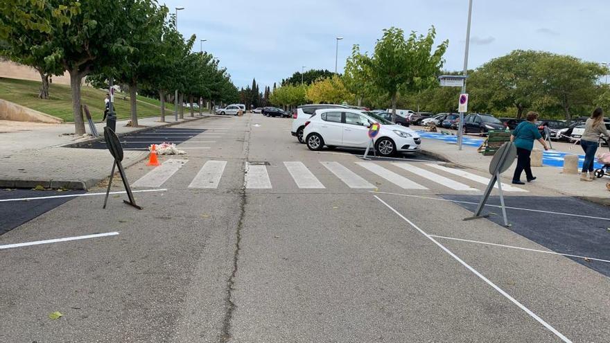 El Hospital de Manacor reforma su aparcamiento para ganar un 40% más de estacionamientos