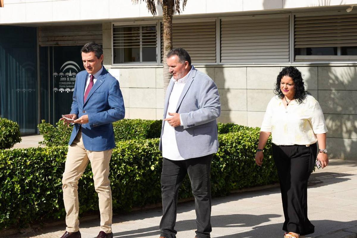 Acto de cesión del edificio del centro de salud de Encinarejo a favor de la ELA.