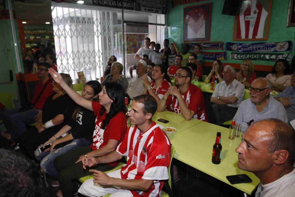 L'afició viu el partit a Girona