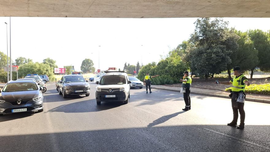 La Guardia Civil redobla la vigilancia en Córdoba y realizará 6.000 controles de alcohol y drogas esta semana