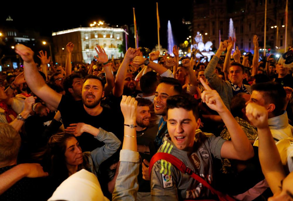 Fiesta del Real Madrid en Cibeles por la 13ª Copa de Europa