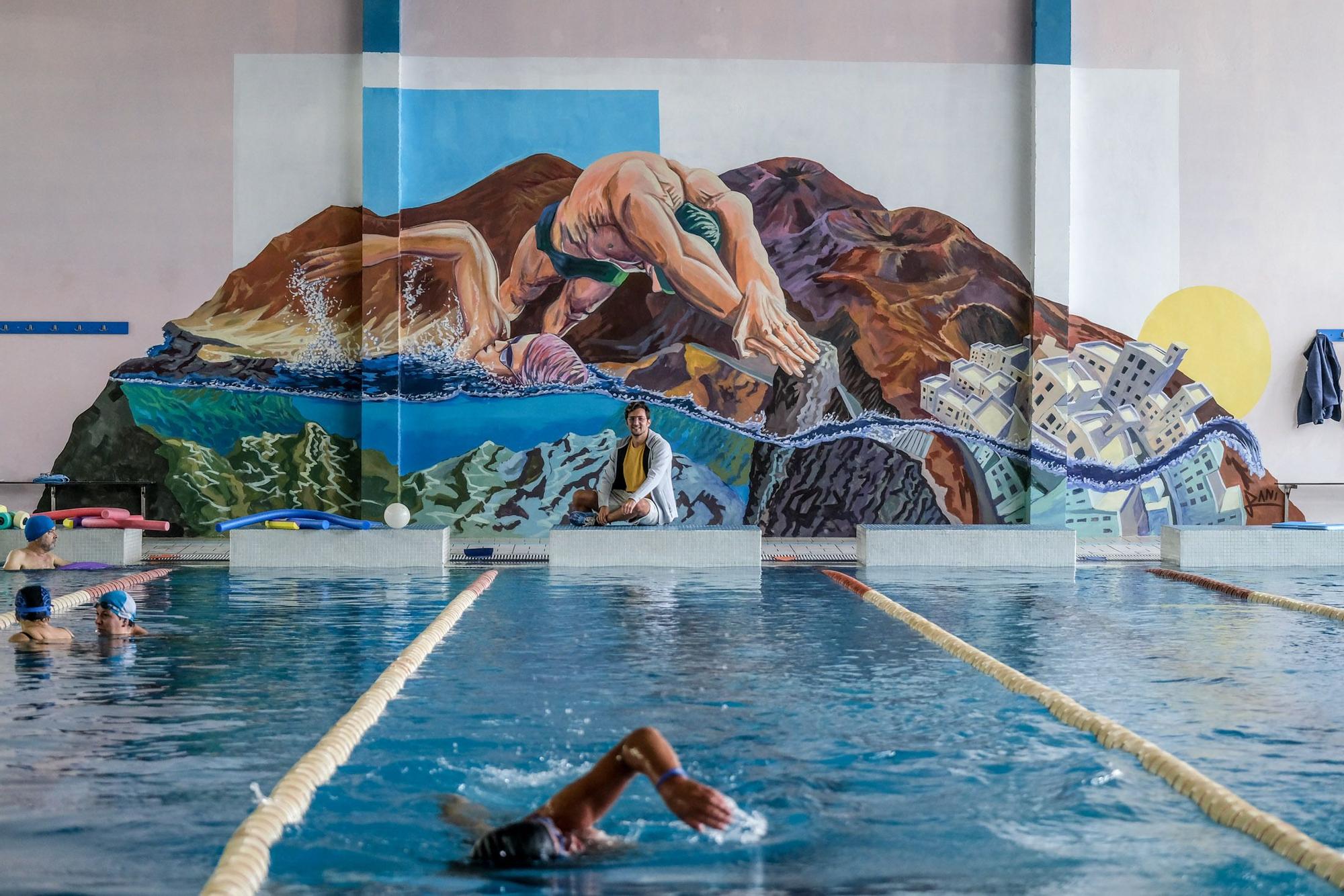 Mural en la piscina de La Isleta
