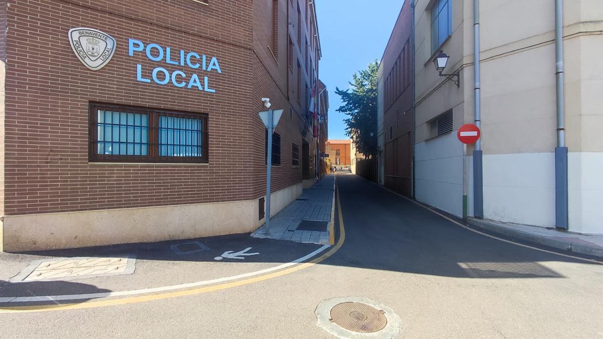 Cuartel de la Policía Local de Benavente.