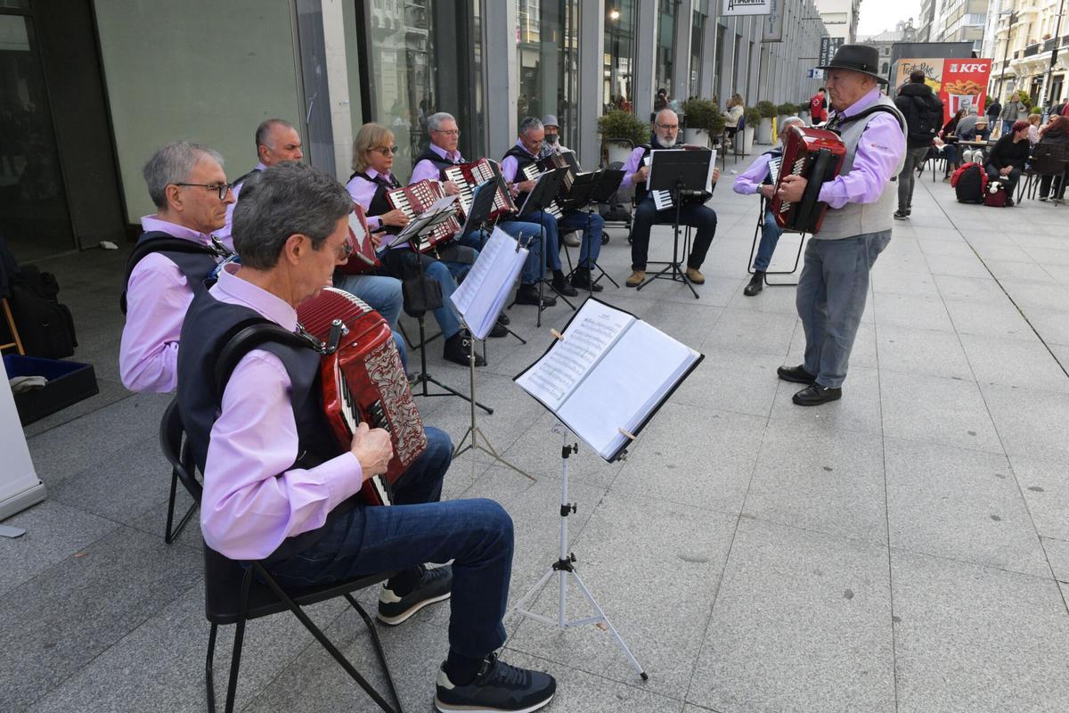 Día internacional del Acordeón en plaza de Lugo