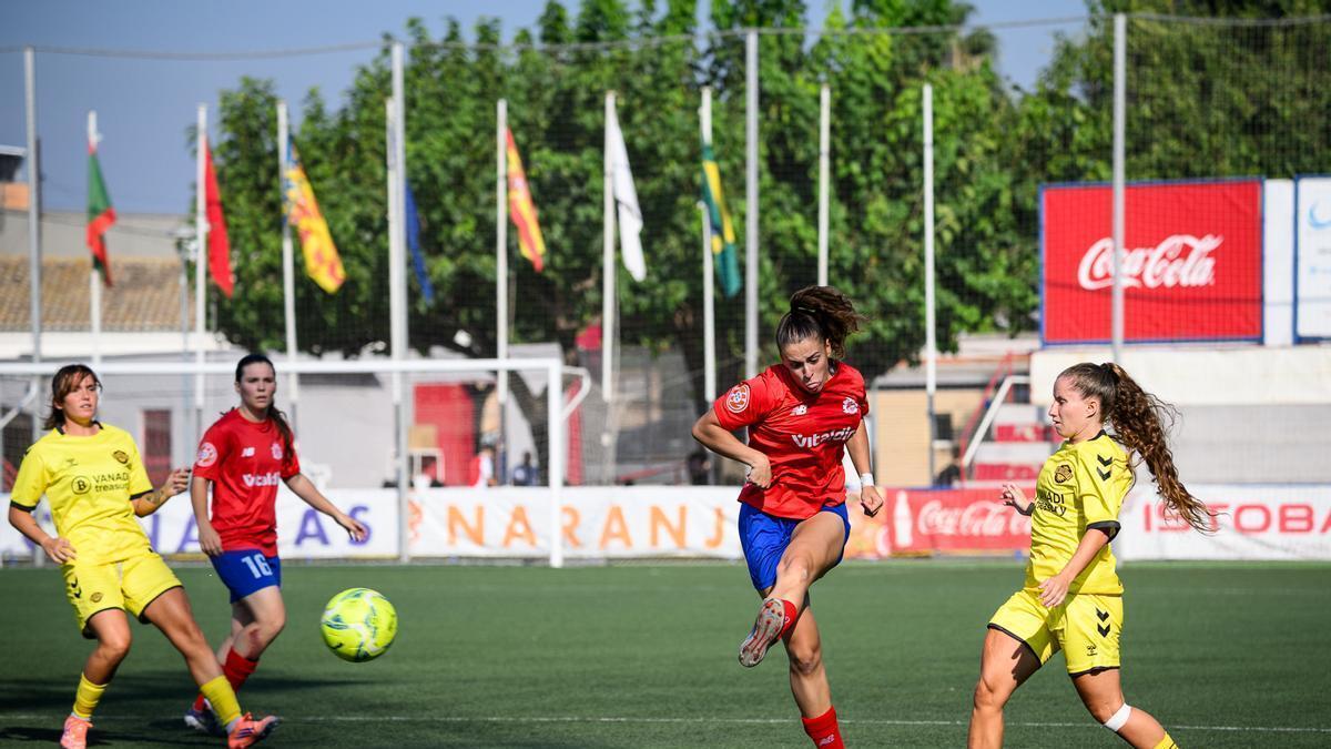 El Intercity vence en su debut a L' Eliana y lo deja todo abierto para la última jornada (1-0).