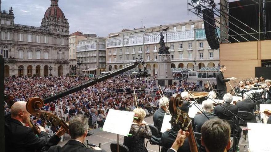 Así fue el concierto de la Orquesta Sinfónica de Galicia en María Pita durante la Semana Clásica