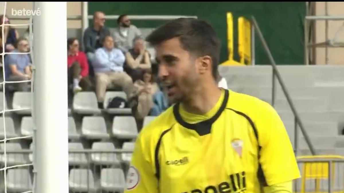 Iván Moreno, portero del Algeciras, durante su enfrentamiento con los aficionados del Europa.