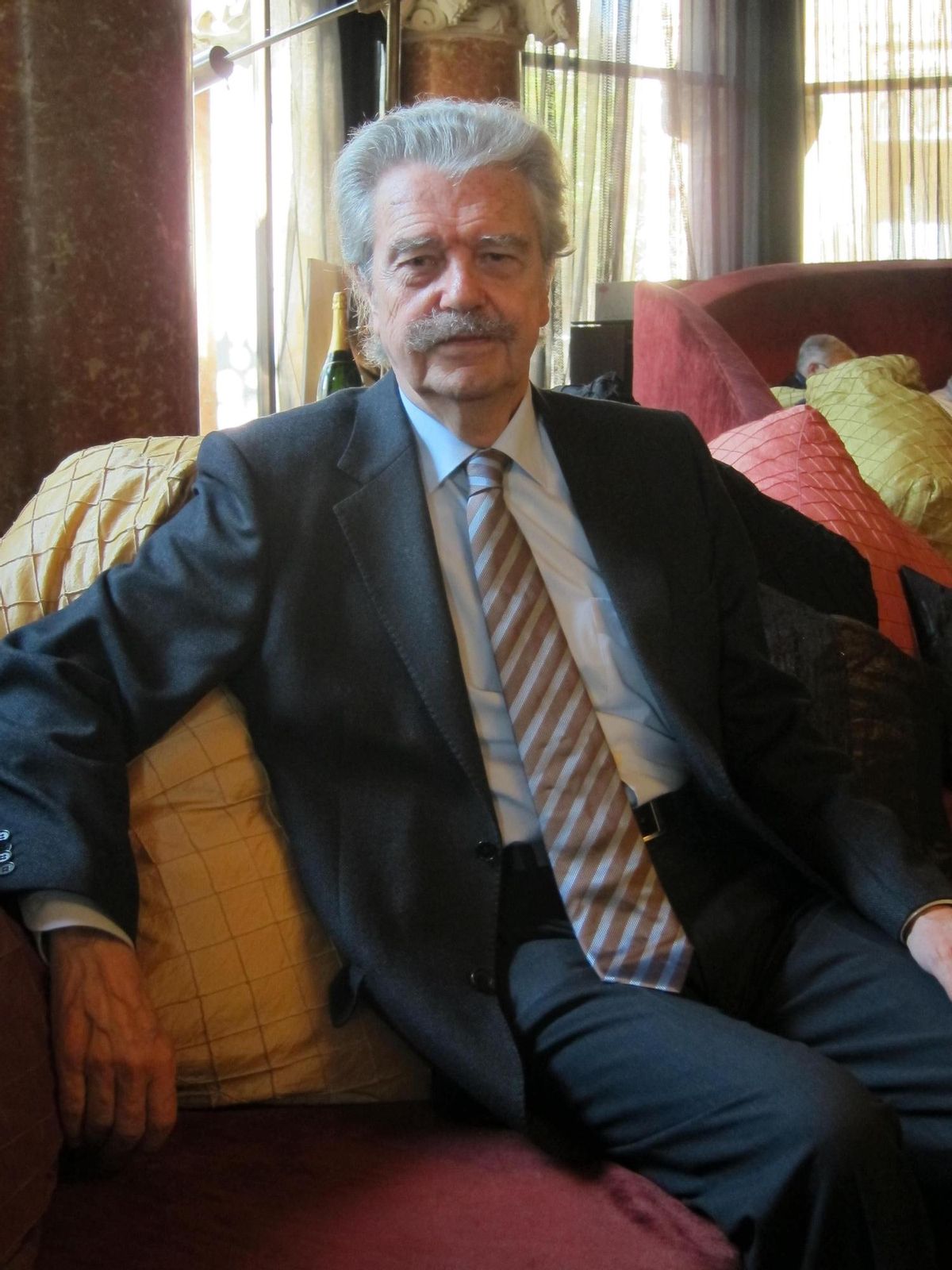 Mor als 86 anys Lluís Permanyer, periodista i cronista de Barcelona Mor als 86 anys Lluís Permanyer, periodista i cronista de Barcelona