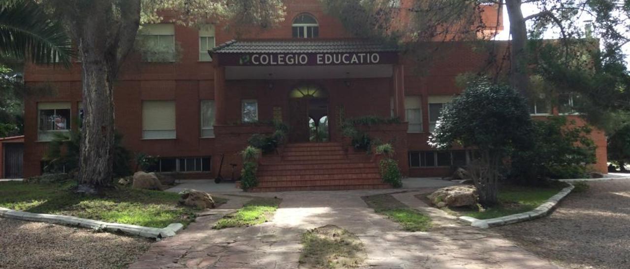 El CEE Educatio se encuentra en unas instalaciones en la Canyada, en Paterna.