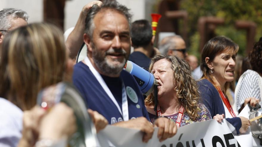 Cacerolada de protesta de los funcionarios de Justicia en València