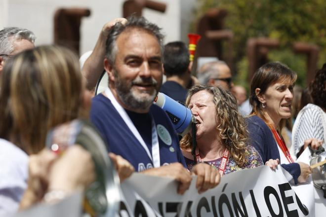 Cacerolada de protesta de los funcionarios de Justicia en València