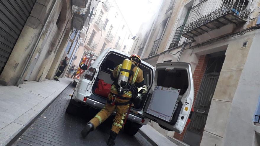 Los bomberos en plena intervención