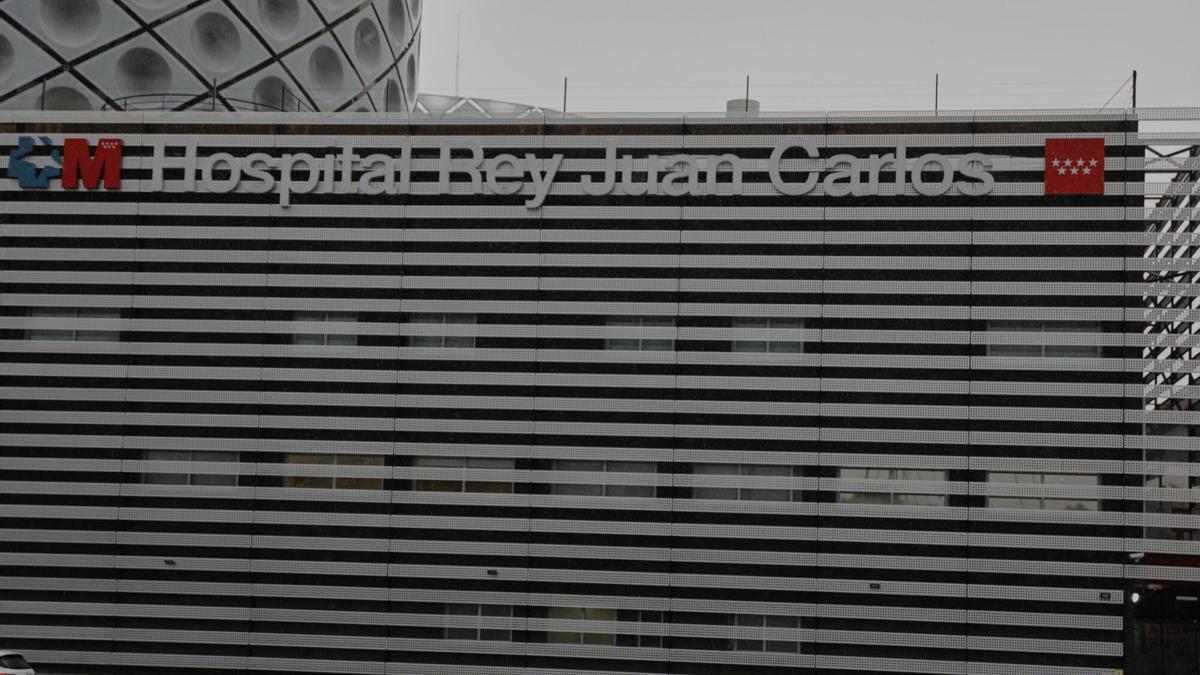 Fachada y zonas exteriores del Hospital Rey Juan Carlos de la Comujnidad de Madrid. En Móstoles, Madrid, (España), a 11 de agosto de 2020. POLITICA Jesús Hellín - Europa Press