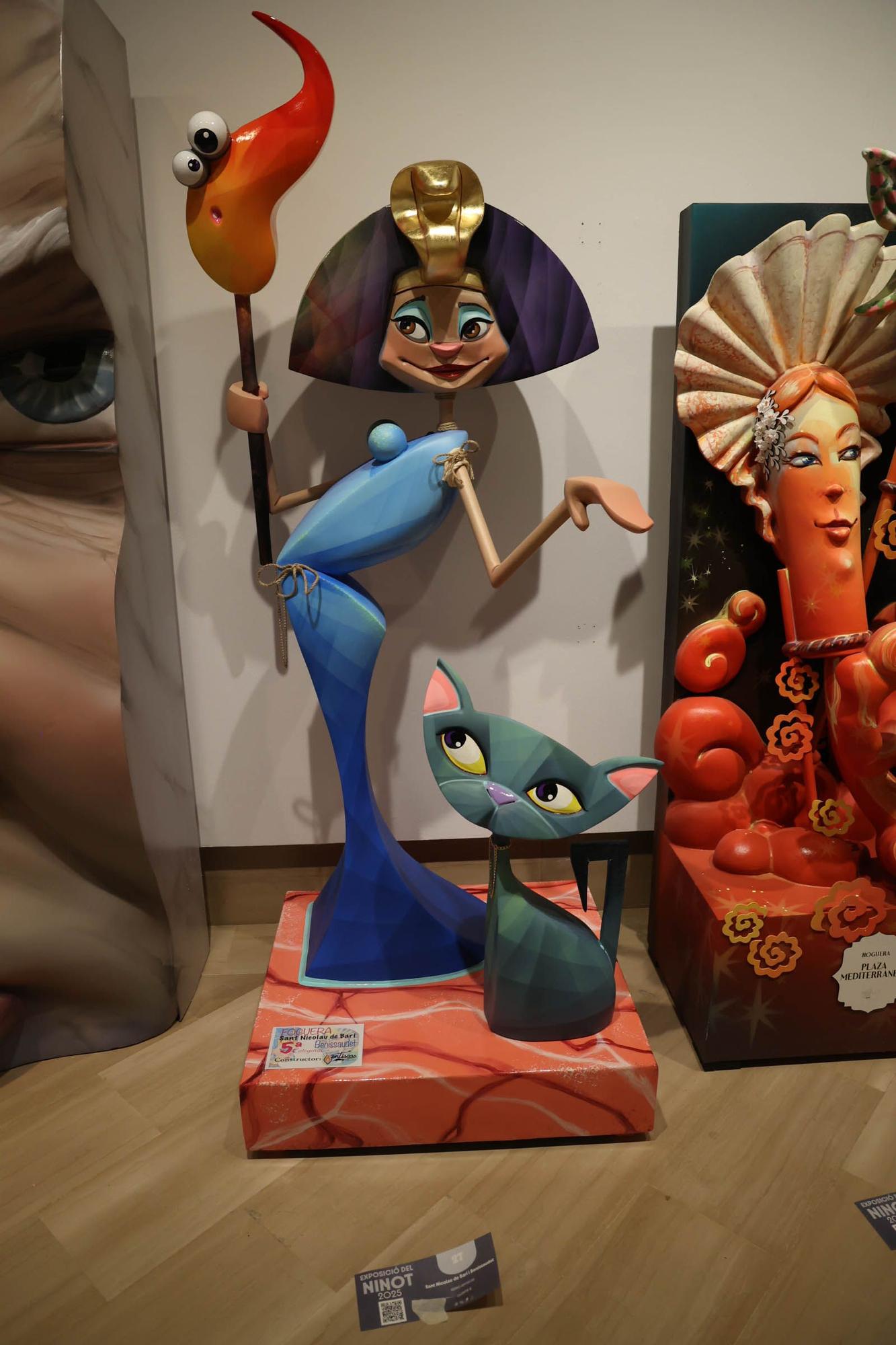 Exposición del Ninot adulto de las hogueras 2025