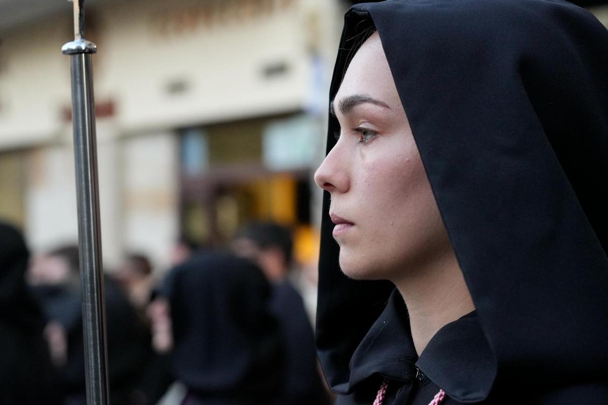 GALERÍA | Zamora acompaña a La Soledad en una de las noches más sobrecogedoras de la Semana Santa