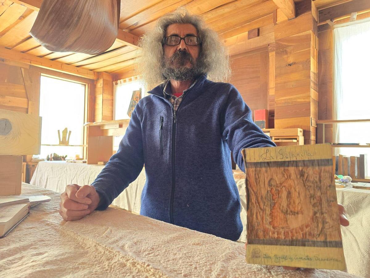 A Biblioteca de Madeiras do Mundo de Agustín Bastón, en Cangas