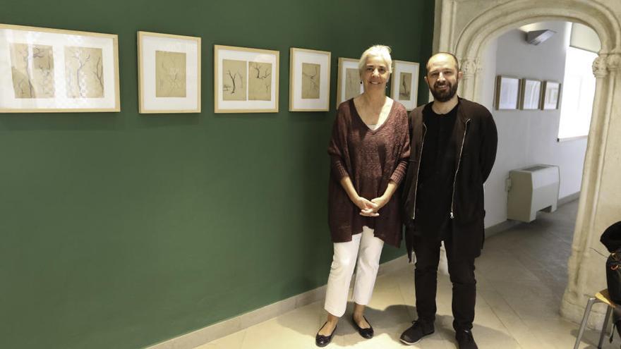 Pep Tur y Elena Ruiz en la presentación de la muestra.