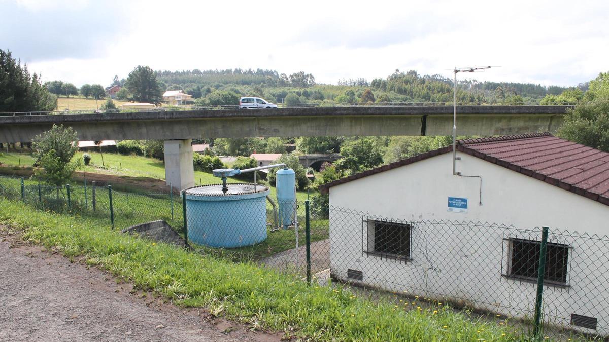 Estación de tratamento de auga potable de Ponte Carreira, en Frades.