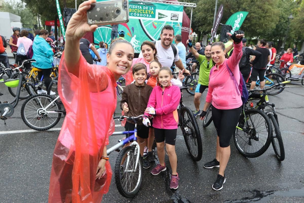 La Fiesta de la Bicicleta desafía a la lluvia