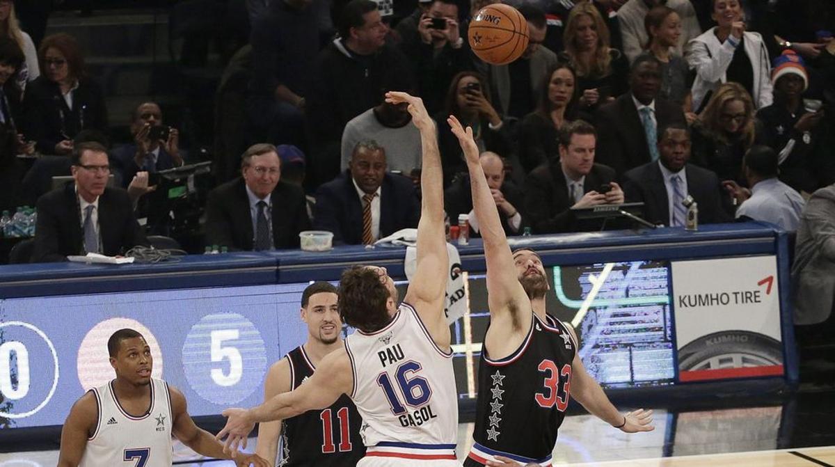 Pau y Marc Gasol y su salto en el All Star 2019.